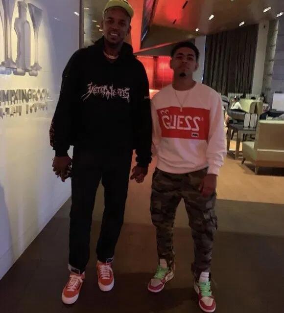 遇到夹击就 遇到夹击就